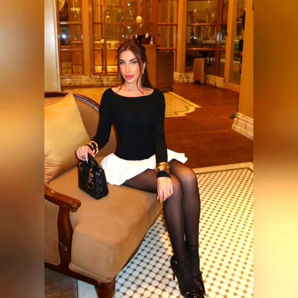 Chic Black & White Long Sleeves Mini Dress